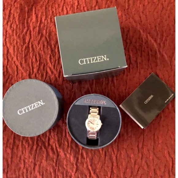NIB Citizen Palidoro Diamond Watch - Picture 4 of 5